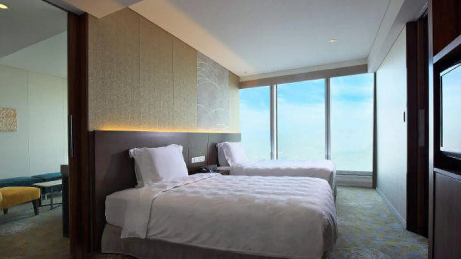 Osaka Marriott Miyako Hotel