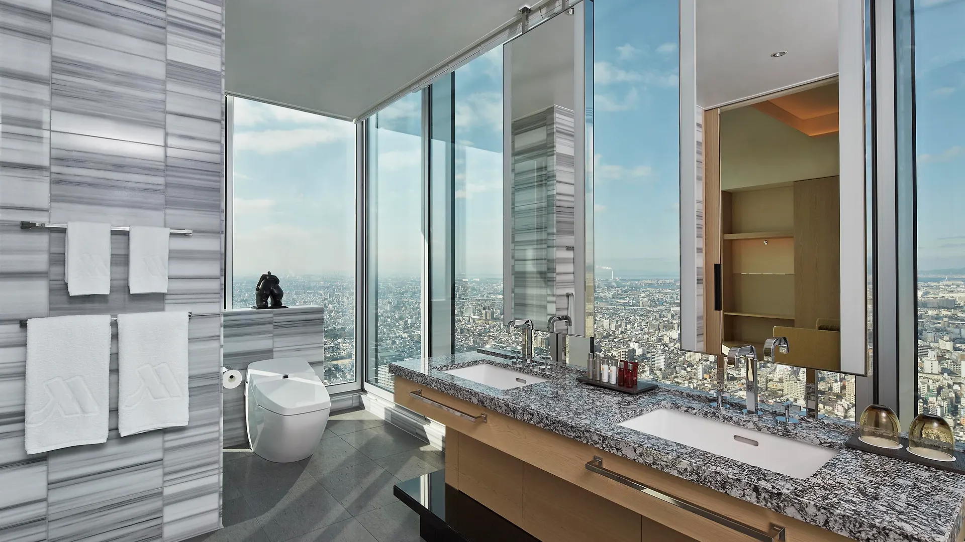Osaka Marriott Miyako Hotel